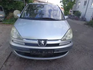 Peugeot 807