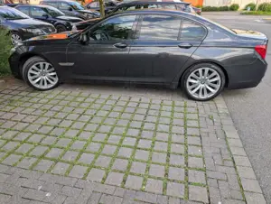 BMW 740 M-PAKET -FAST-VOLL-STANDHEIZUNG-SOFTCLOSE Bild 4 BMW 740 M-PAKET -FAST-VOLL-STANDHEIZUNG-SOFTCLOSE Bild 4