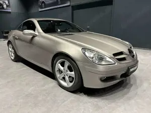 Mercedes-Benz SLK 350 *AIRSCARF*Comand*Bi-Xenon* Bild 3