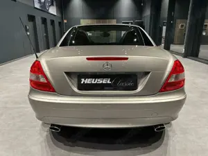 Mercedes-Benz SLK 350 *AIRSCARF*Comand*Bi-Xenon* Bild 5