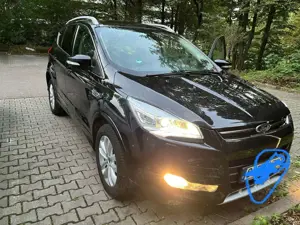 Ford Kuga 1.6 EcoBoost 4x4 Aut. Titanium Bild 3