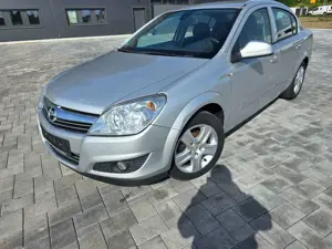 Opel Astra Edition