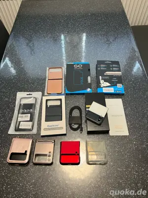 Samsung Galaxy Z Flip 4 neuwertig mit viel Zubehör 