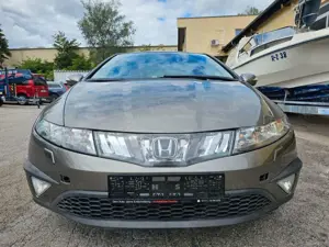 Honda Civic Civic 1,8 i-VTEC Comfort i-SHIFTComfort