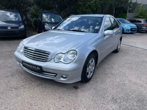 Mercedes-Benz C 180 ELEGANCE Tempomat, Einparkhilfe, Sitzheizu