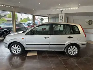 Ford Fusion Elegance*Klimaanlage*TÜV Neu* Bild 3