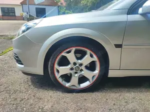 Opel Vectra Vectra 2.8 V6 Turbo Sport/GTS Bild 5