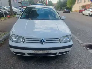 Volkswagen Golf IV Comfortline Bild 2