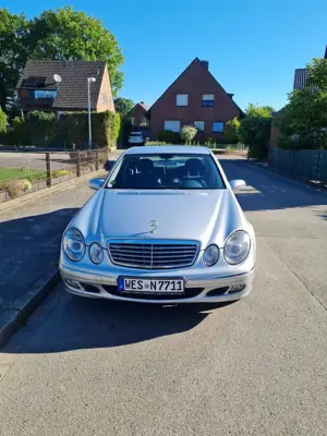 Mercedes-Benz E 280 E 280 (211.054) Bild 5