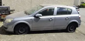 Opel Astra Bild 2