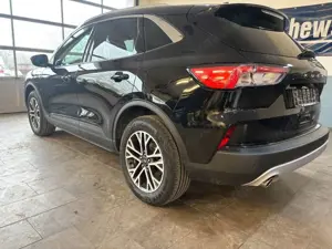 Ford Kuga Plug-In Hybrid Titanium X Bild 2