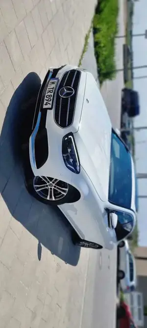 Mercedes-Benz E 220 E 220 d (213.004)