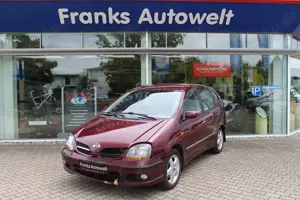 Nissan Almera Tino Visia Fresh Bild 1