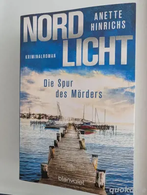 Nordlicht - Die Spur des Mörders - Anette Hinrichs- Kriminalroman - Softcover