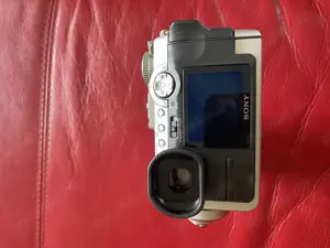 Sony Cybershot DSC-F717 neues Ausstellungsstück Bild 4