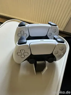 2 X PS5 Sony Controllern mit Ladegerät , zustand :  neue 