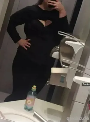 Charmante Sie (27) sucht prickelnde Begegnungen