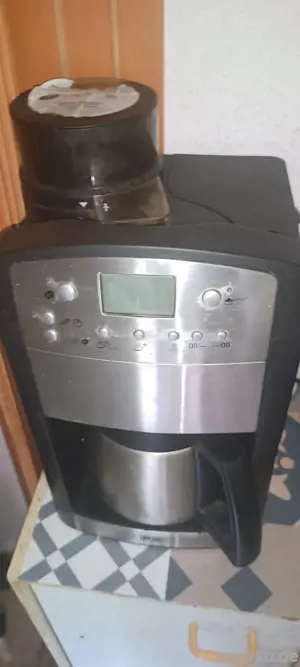 Biete hier eine Beem Kaffeemaschine für ganze Bohnen