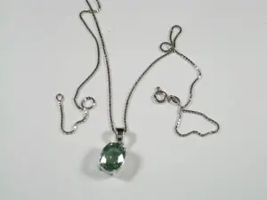 HANDARBEIT: Anhänger 750 Weiß-Gold mit Hiddenit (auch mit Kette) Bild 8