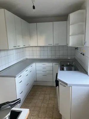 Bestens erhaltene Einbauküche