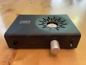 Schiit Vali 3 Kopfhörerverstärker mit 4 Röhren