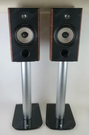 Focal Aria 906 2-Wege Lautsprecher mit Ständer in Nussbaum