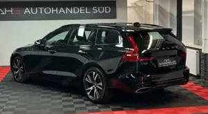 Volvo V60 R Design*LEDER*STHZG*KAMERA*LED* Bild 5