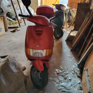 Piaggio Roller abzugeben 