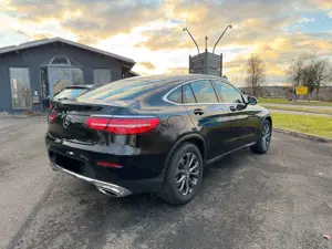 Mercedes-Benz GLC 250 4Matic Coupe Bild 2