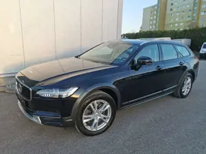 Volvo V90 Cross Country D4 AWD Geartronic Bild 3