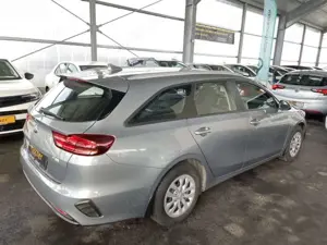 Kia Ceed SW / cee'd SW CEED SW SILVER 1.0 T SHZ, KAMERA, PDC, KLIMAAUTOMA Bild 3