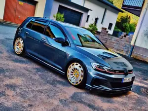 Volkswagen Golf GTI Golf VII 5-Türer (BlueMotion Technology)