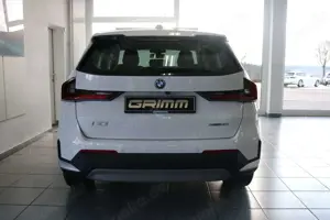 BMW iX1 xDrive30   Head-Up DAB LED RFK Komfortzg. Bild 4