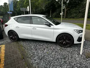 CUPRA Leon 2.0 TSI DSG VZ CUP