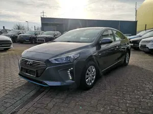 Hyundai IONIQ Trend Hybrid*TÜV 03.2026*Automatik*Navigation Bild 3