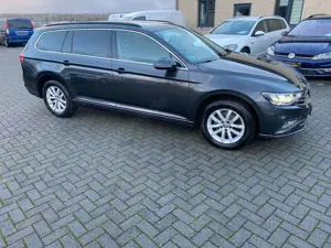 Volkswagen Passat Variant Business. LED Xenon.Camera. ACC.Climatronic