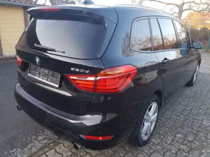 BMW 220 d Sport Line Gran Tourer LED,Navi,Panodach M-Paket Bild 4