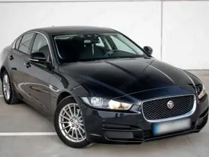 Jaguar XE XE 2.0D E-Performance Prestige Bild 4