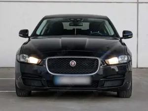 Jaguar XE XE 2.0D E-Performance Prestige Bild 5