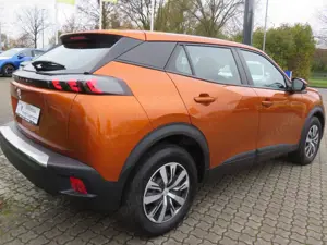 Peugeot 2008 Active PT 100 *DAB*TEMP*PDC*AHK*SH*MIRRORLINK* Bild 4