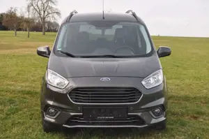 Ford Tourneo Courier Titanium * 50.000 Km * Bild 2