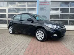 Hyundai i20 1.2, USB, Allwetterreifen, HU/AU neu Bild 2