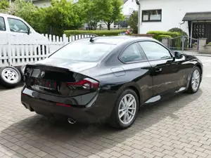 BMW 220 i Coupé Advantage * M-Lenkrad+Live Cockpit Bild 4