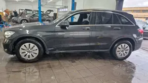 Mercedes-Benz GLC 300 d 4Matic Business Navi LED Kamera Bild 4