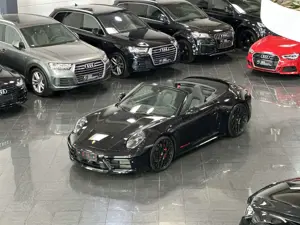 Porsche 992 Carrera 4 S Cabriolet