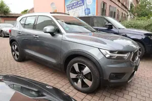 Volvo XC40 Momentum AWD/AHK/Leder/Panorama/