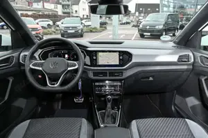 Volkswagen T-Cross R-line 1.0 TSI DSG Navi LED 18"LM AppConnect Bild 2