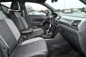 Volkswagen T-Cross R-line 1.0 TSI DSG Navi LED 18"LM AppConnect Bild 4