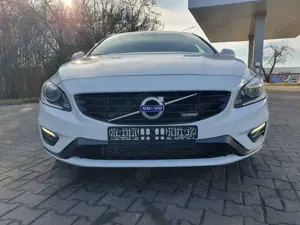 Volvo V60 V60+T6+AWD+Geartronic+Momentum
