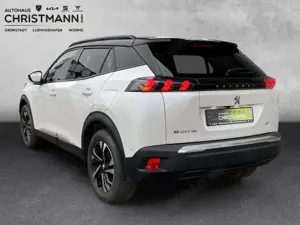 Peugeot 2008 e- GT  136 Navigation ACC Rückfahrkamera Apple Car Bild 3